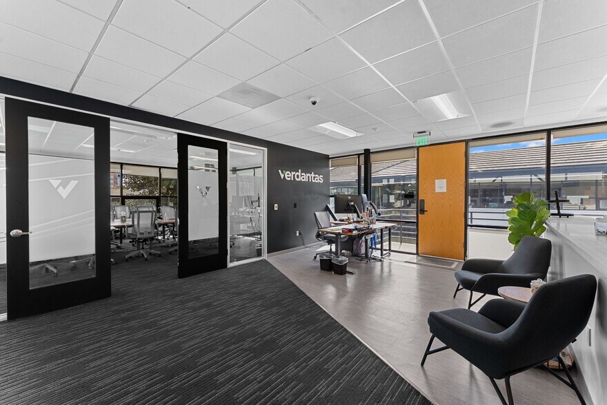 More Photos Of 5080 Shoreham Pl, San Diego Office For Sale