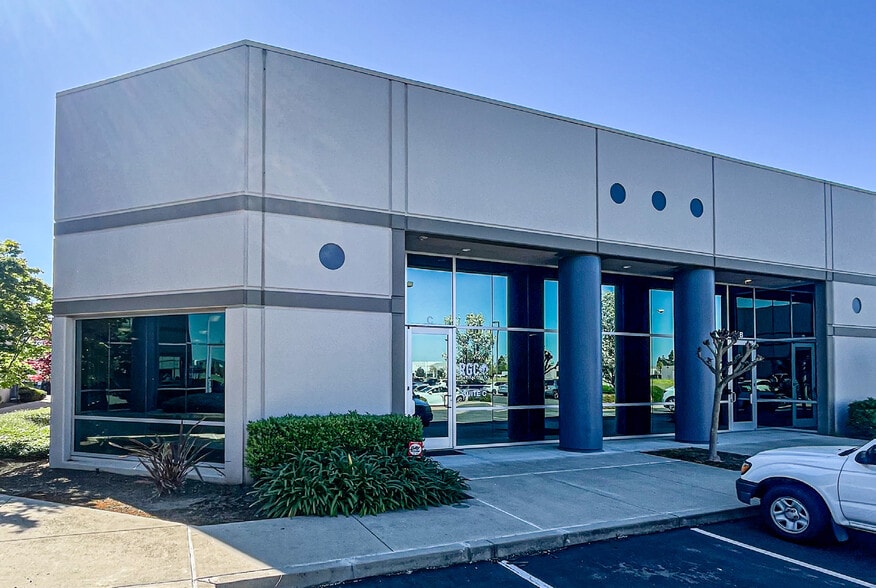 More Photos Of 5165 Commercial Cir, Concord Warehouse For Lease