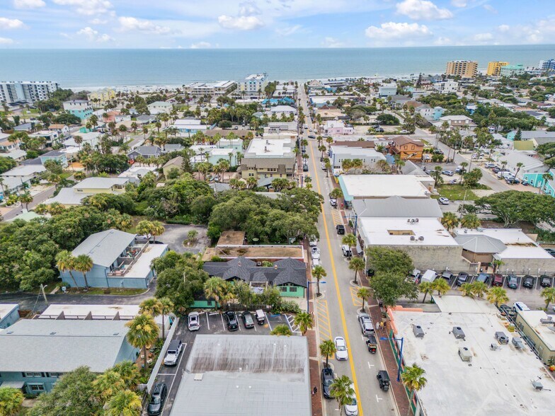 More Photos Of 304 Flagler Ave, New Smyrna Beach Storefront For Sale