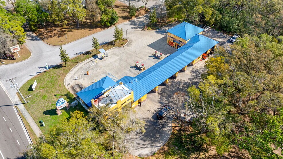More Photos Of 113 S Valrico Rd, Valrico Carwash For Sale