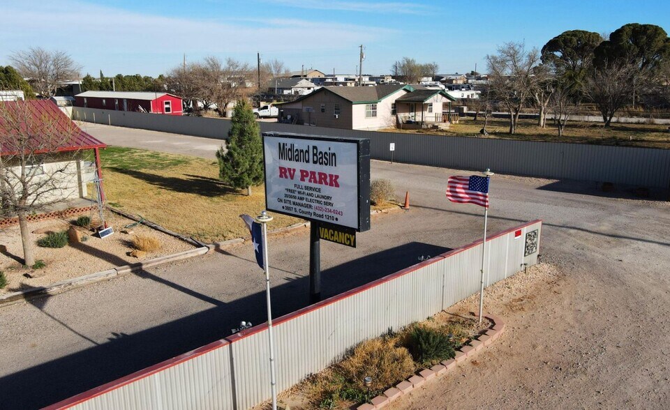 More Photos Of 3807 S County Road 1210, Midland Trailer Camper Park For Sale