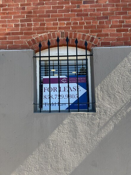 More Photos Of 800 W Ivy St, San Diego Office For Lease