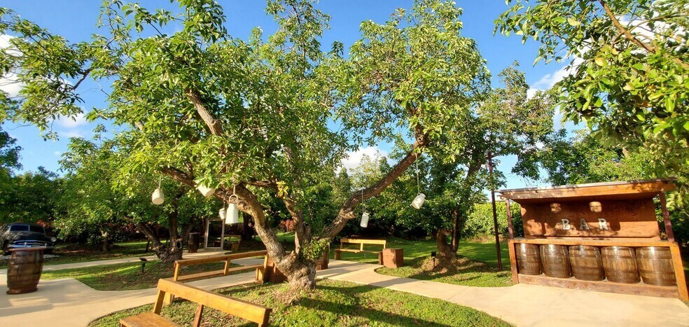 More Photos Of 13980 232nd St, Miami Lodge Meeting Hall For Sale