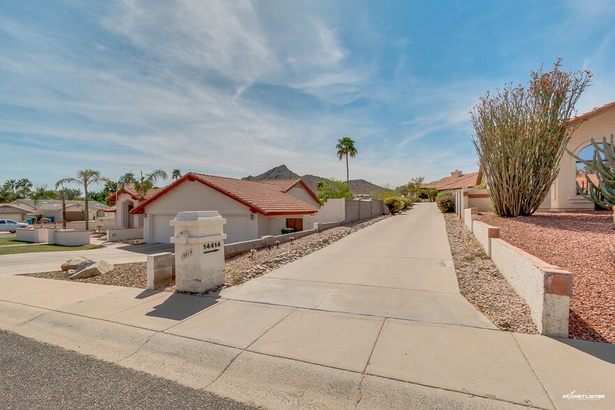 More Photos Of 14414 N 29th St, Phoenix Assisted Living For Lease