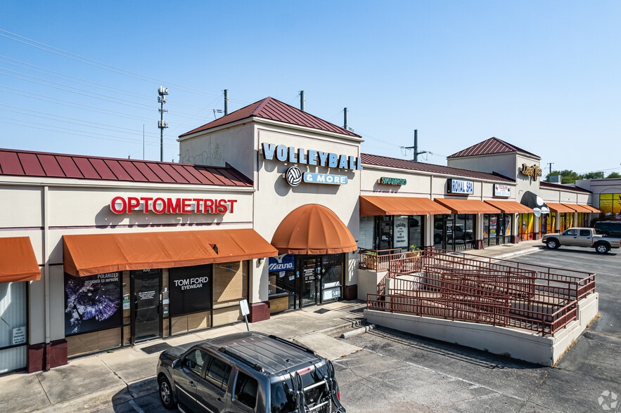 More Photos Of 2267 NW Military Hwy, San Antonio Unknown For Lease
