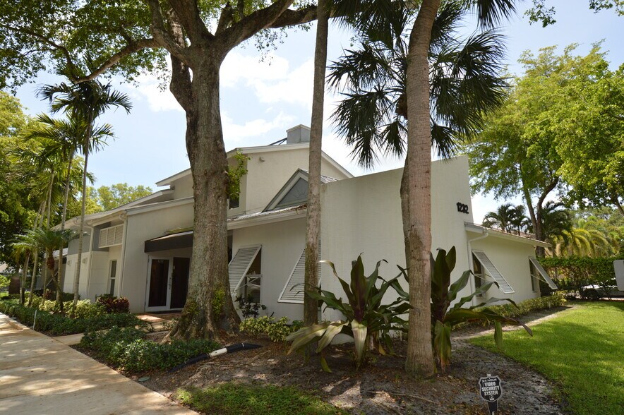 More Photos Of 1232-1238 N University Dr, Plantation Office For Lease