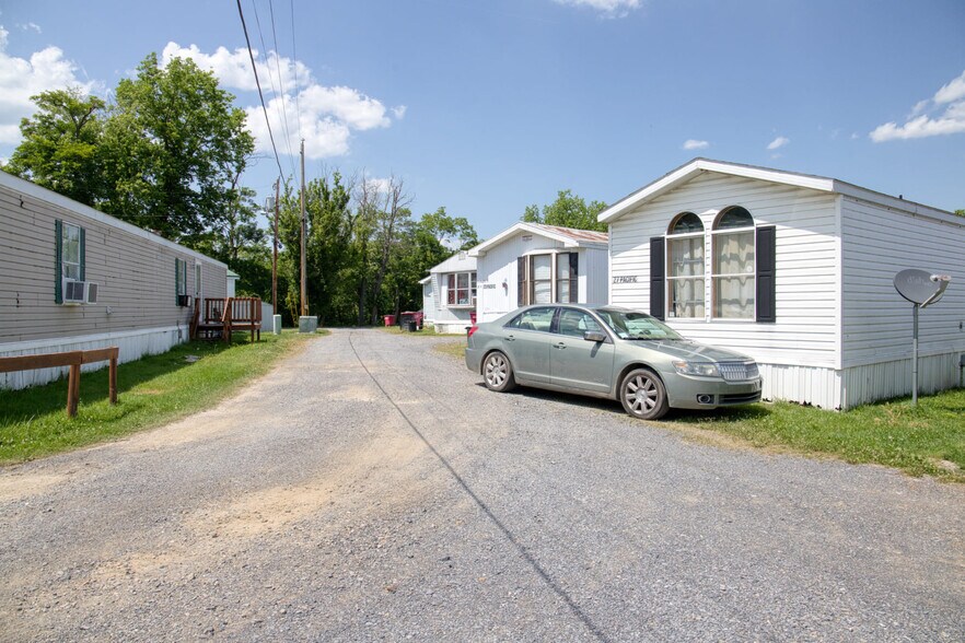 More Photos Of 75 Dr Randolph Spencer Ln, Paw Paw Multifamily For Sale
