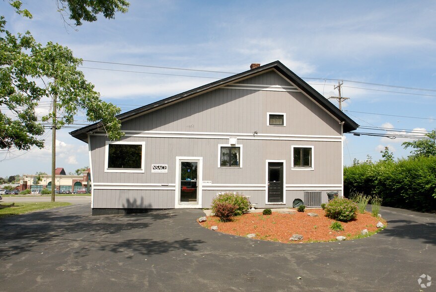 More Photos Of 6351 Transit Rd, Lancaster Office For Sale