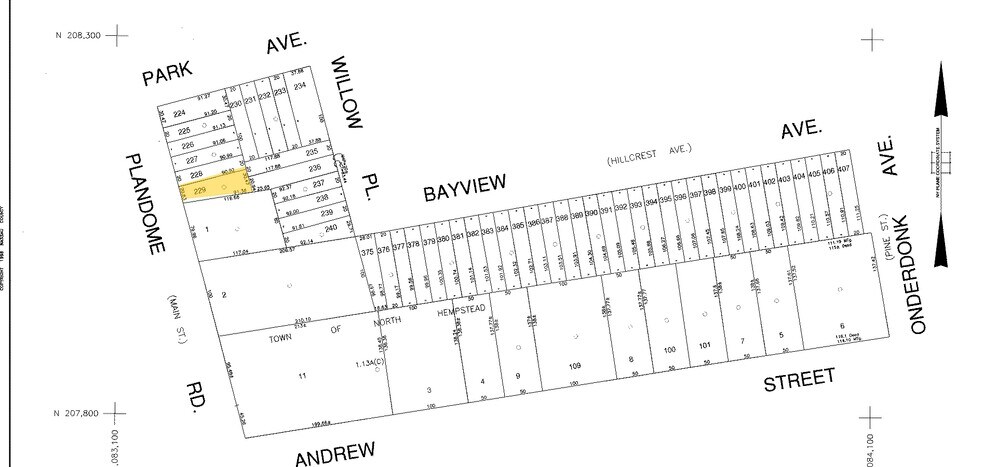 More Photos Of 272 Plandome Rd, Manhasset Office For Sale