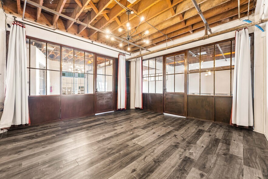 More Photos Of 932 Wilson St, Los Angeles Loft Creative Space For Lease