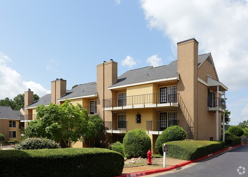 More Photos Of 5660 S Lakeshore Dr, Shreveport Apartments For Sale