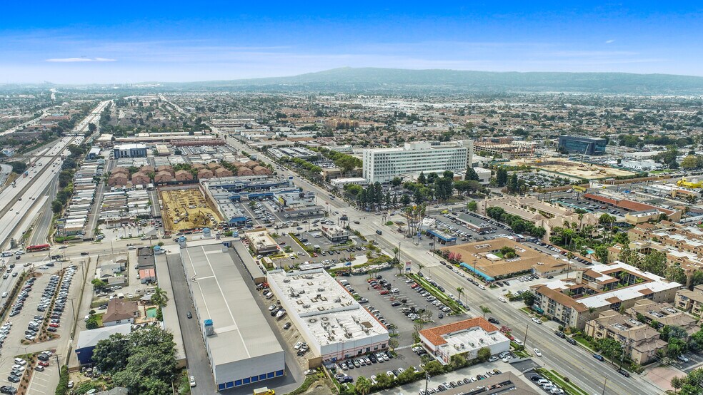 More Photos Of 21600-21602 S Vermont Ave, Torrance Unknown For Lease