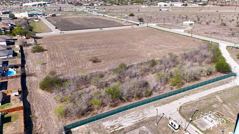 More Photos Of 1604 E Loop & Lower Seguin Rd, Converse Land For Lease