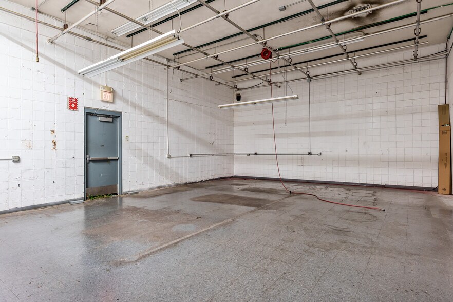 More Photos Of 6212 Material Ave, Loves Park Warehouse For Sale
