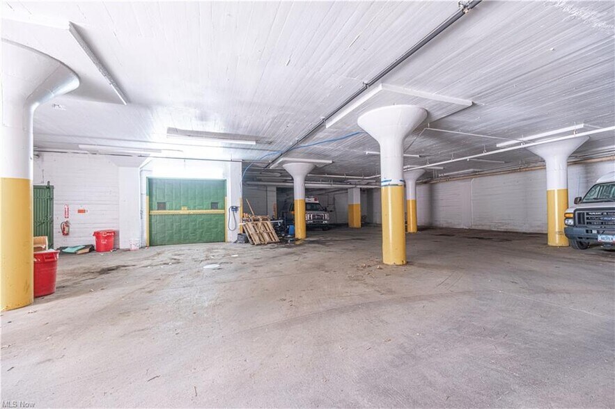 More Photos Of 1439 Sunset Blvd, Steubenville Light Manufacturing For Sale