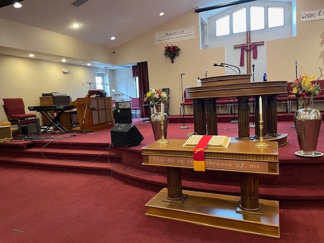 More Photos Of 901 N Prospect Ave, Springfield Freestanding For Sale