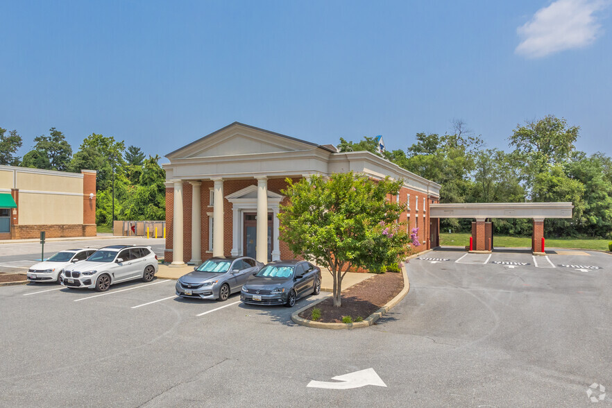 Primary Photo Of 13600 Baltimore Ave, Laurel Bank For Lease