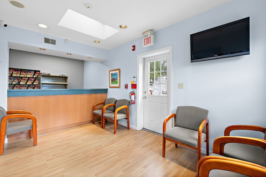 More Photos Of 197 S Washington Ave, Bergenfield Medical For Sale