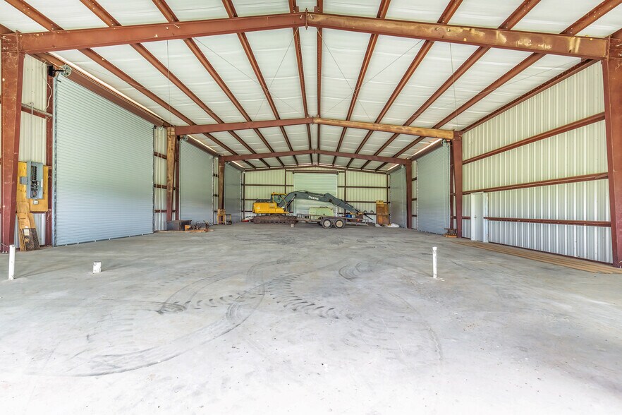 More Photos Of 2245 Randon Dyer, Rosenberg Warehouse For Sale