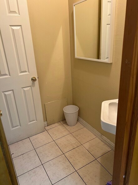 More Photos Of 13175 Paramount Blvd, South Gate Office For Sale