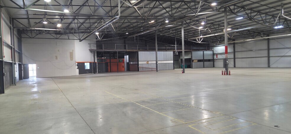More Photos Of 1173-1199 W 2425 S, Woods Cross Manufacturing For Lease
