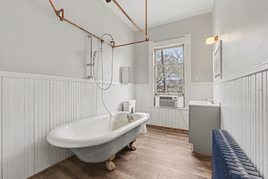 More Photos Of 1122 Caroline St, Fredericksburg Apartments For Sale