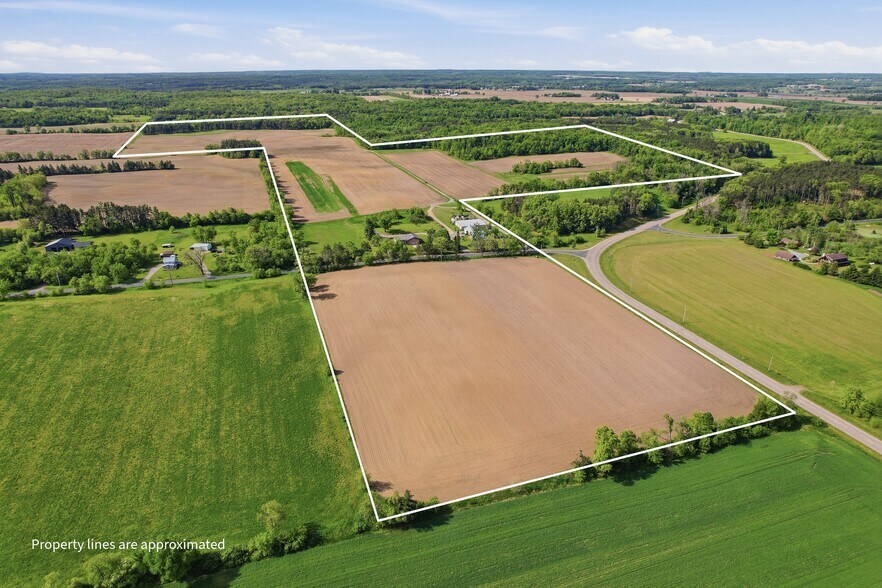 More Photos Of 9523 River Rd, Amherst Warehouse For Sale