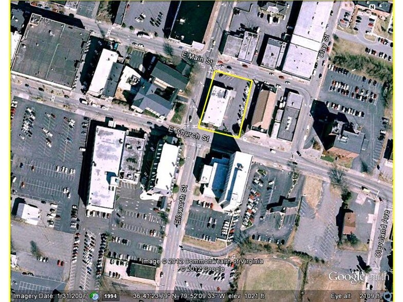 More Photos Of 8 Lester St, Martinsville General Retail For Sale