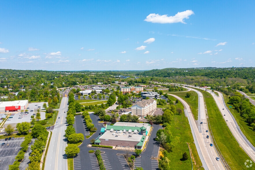 More Photos Of 600 Cresson Blvd, Oaks Freestanding For Lease