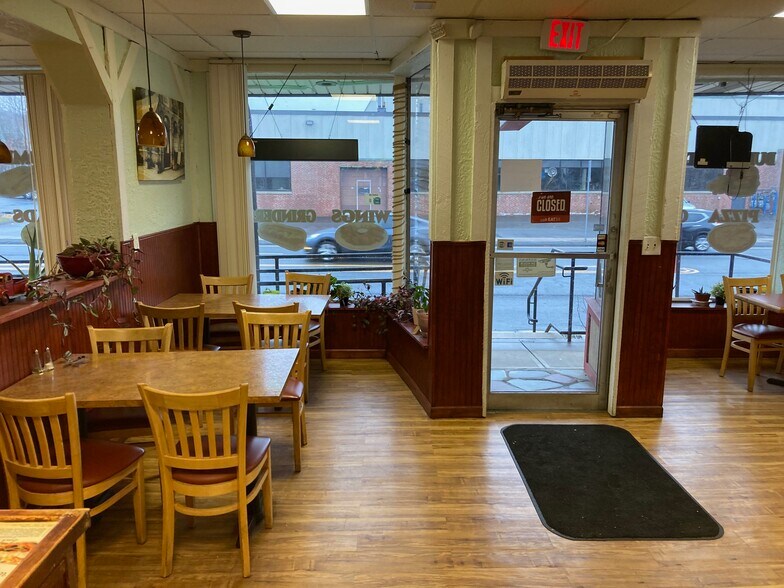 More Photos Of 178-182 Pine St, Bristol Restaurant For Sale