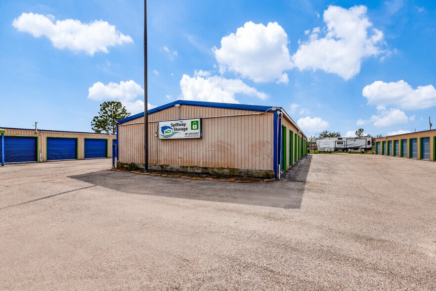 More Photos Of 2515 E Bayshore Dr, San Leon Self Storage For Sale