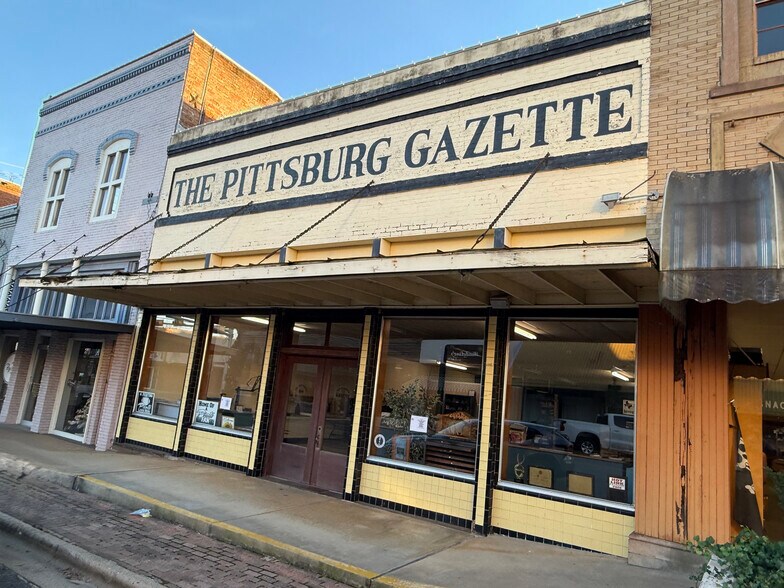 Primary Photo Of 112 Quitman St, Pittsburg General Retail For Sale