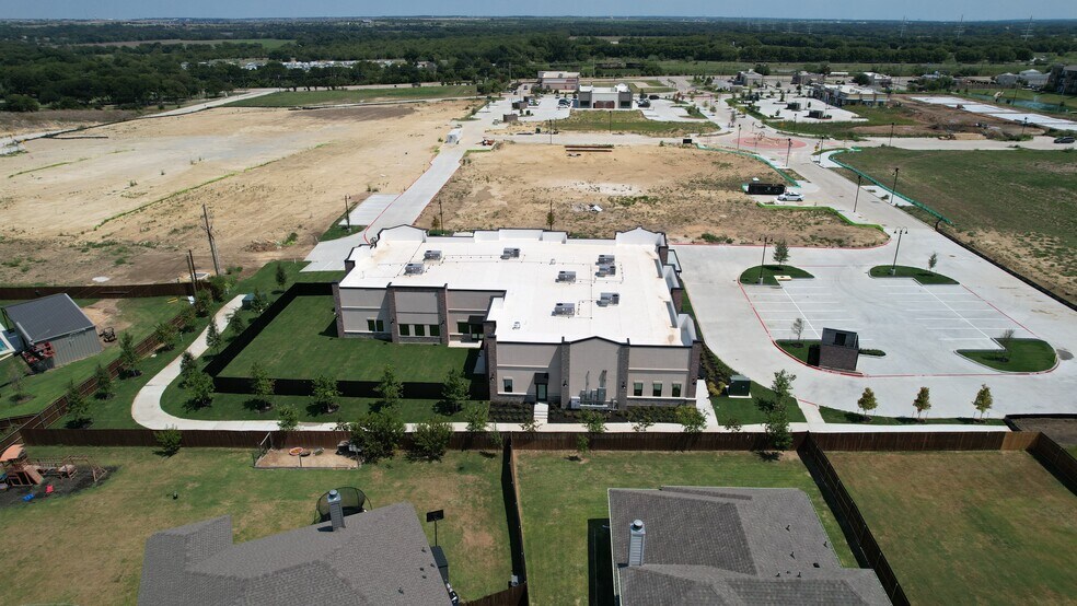 More Photos Of 413 Tally Blvd, Justin Daycare Center For Sale