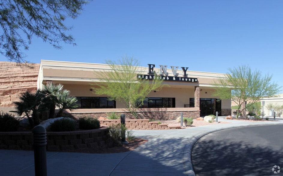 Primary Photo Of 792 W Pioneer Blvd, Mesquite Bar For Sale