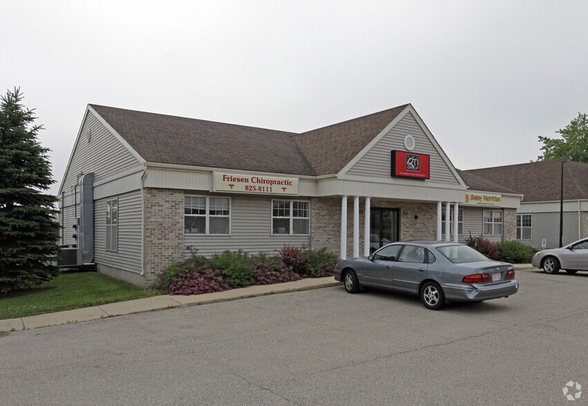 Primary Photo Of 513-515 W Main St, Sun Prairie Office For Sale