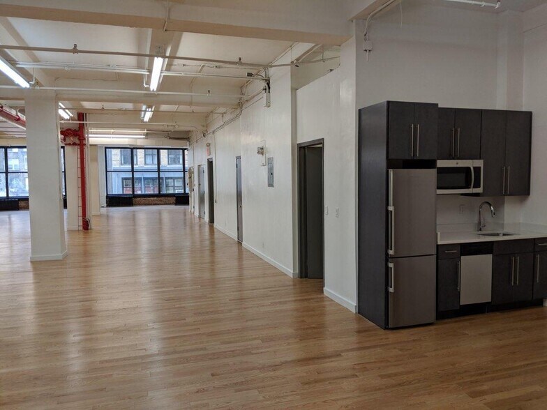 Primary Photo Of 141 W 28th St, New York Loft Creative Space For Lease