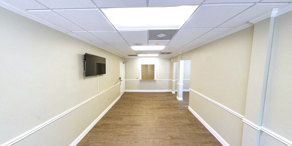 More Photos Of 8837 Goodbys Executive Dr, Jacksonville Medical For Lease