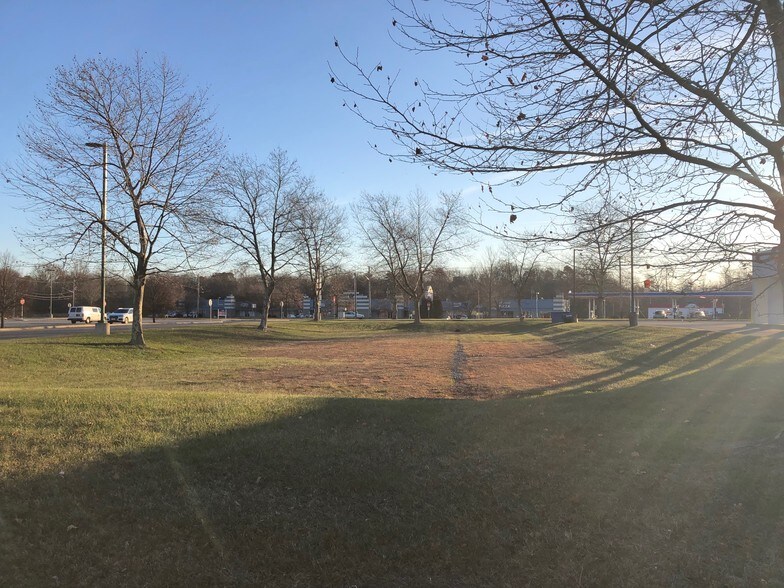 More Photos Of 3600 E Landis Ave, Vineland Bank For Lease