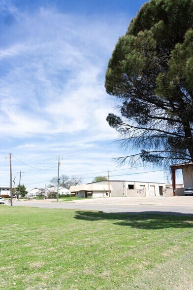 More Photos Of 307 N Britain Rd, Irving Land For Sale