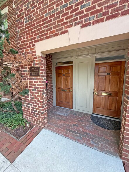 More Photos Of 4200 Evergreen Ln, Annandale Medical For Sale