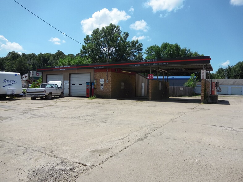 Primary Photo Of 739 W Center St, Greenwood Auto Repair For Sale