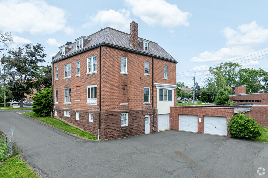 More Photos Of 655 East St, New Britain Religious Facility For Sale