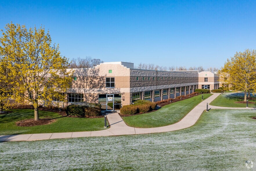 More Photos Of N27W23713 Paul Rd, Pewaukee Light Distribution For Lease