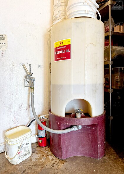 More Photos Of 4960 NW 165th St, Miami Warehouse For Sale