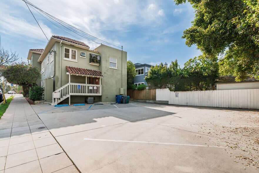 More Photos Of 3446 Park Blvd, San Diego Medical For Sale