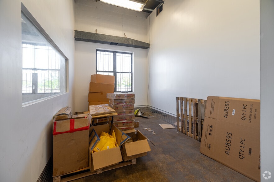 More Photos Of 50 Parkway Ave, Ewing Township Land For Lease