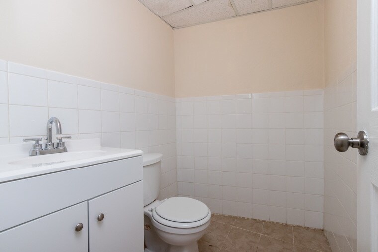 More Photos Of 1311-1401 S Dixie Hwy E, Pompano Beach Freestanding For Lease