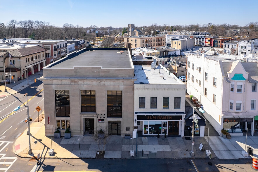 More Photos Of 7-13 Elm St, Westfield Restaurant For Lease