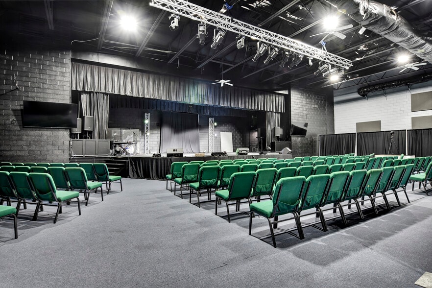 More Photos Of 920 N 6th St, Wilmington Religious Facility For Sale