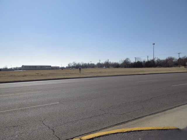 More Photos Of 0 SE 29TH St, Del City Land For Sale